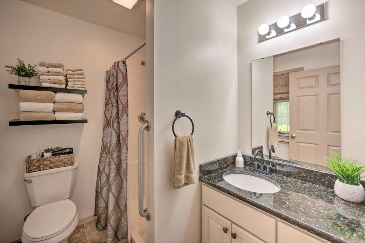 Cozy Garden Room In Welsh Mountain Suites! New Holland Exterior foto